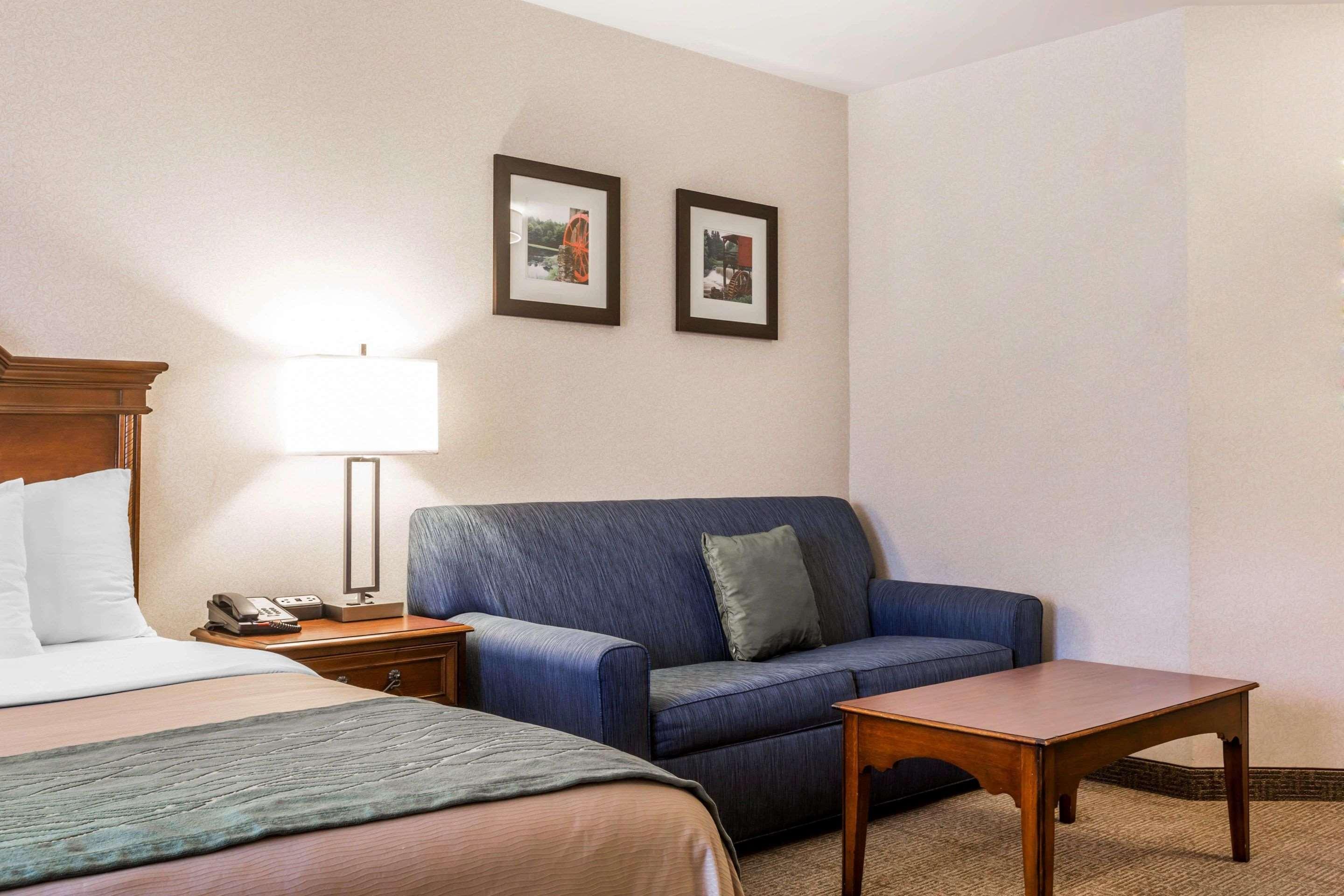 Comfort Inn & Suites Burlington Buitenkant foto