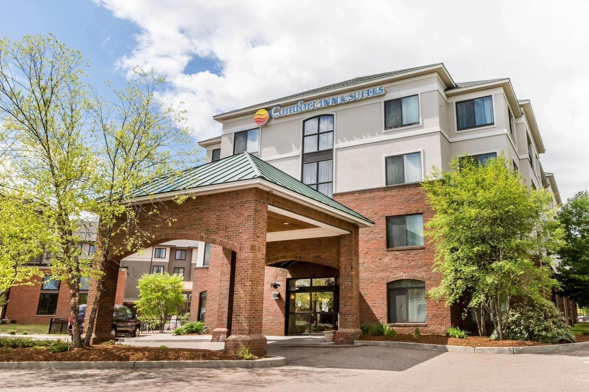 Comfort Inn & Suites Burlington Buitenkant foto
