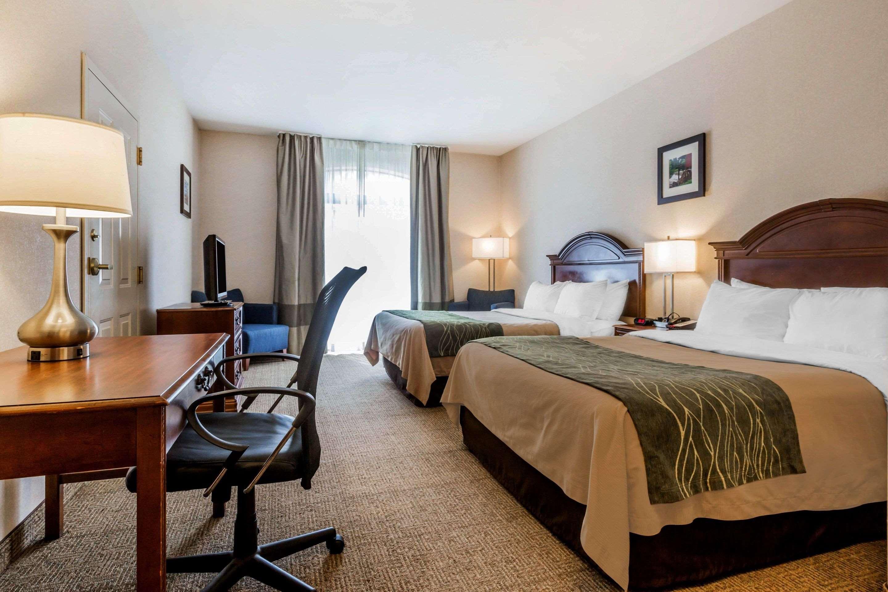 Comfort Inn & Suites Burlington Buitenkant foto
