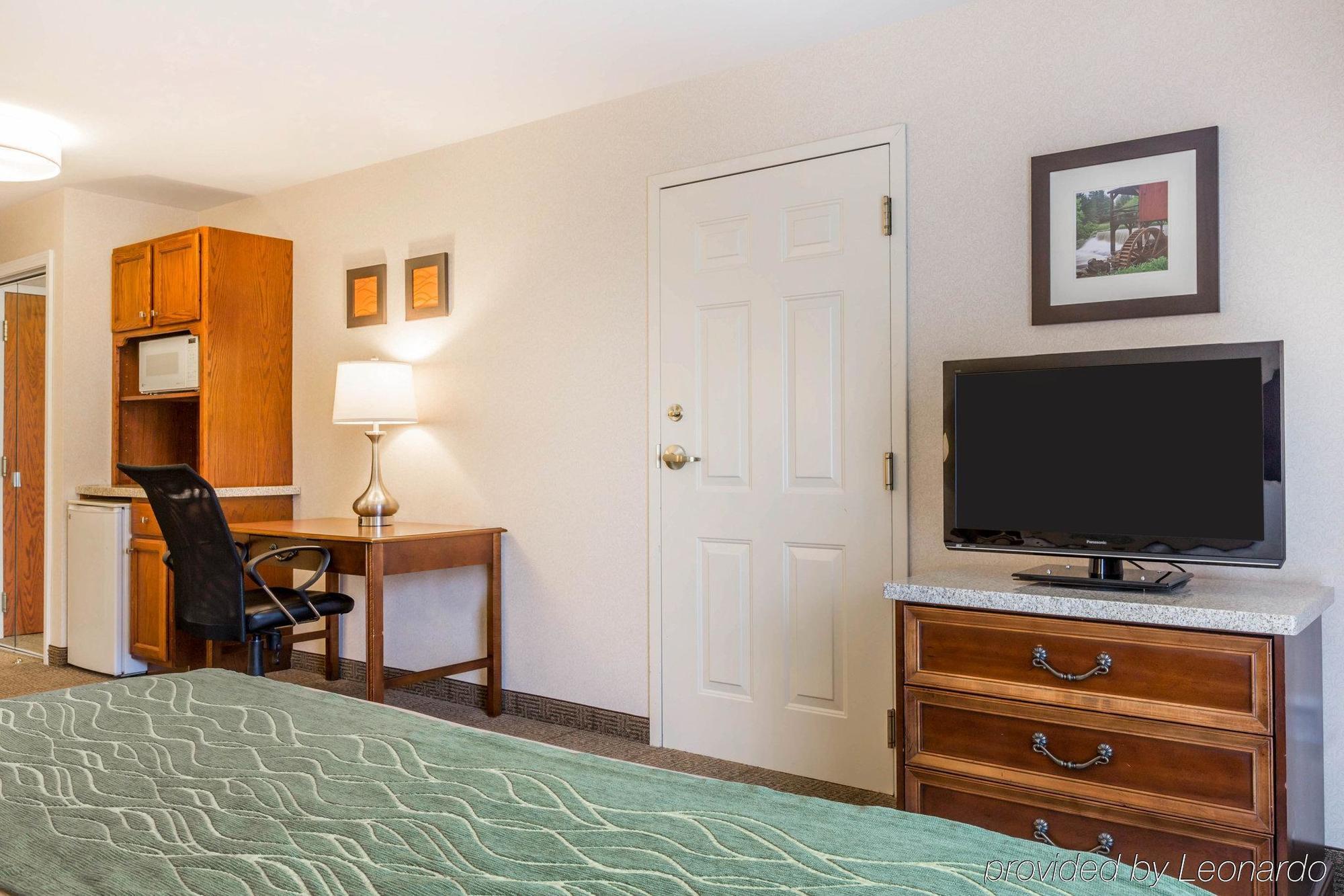 Comfort Inn & Suites Burlington Buitenkant foto