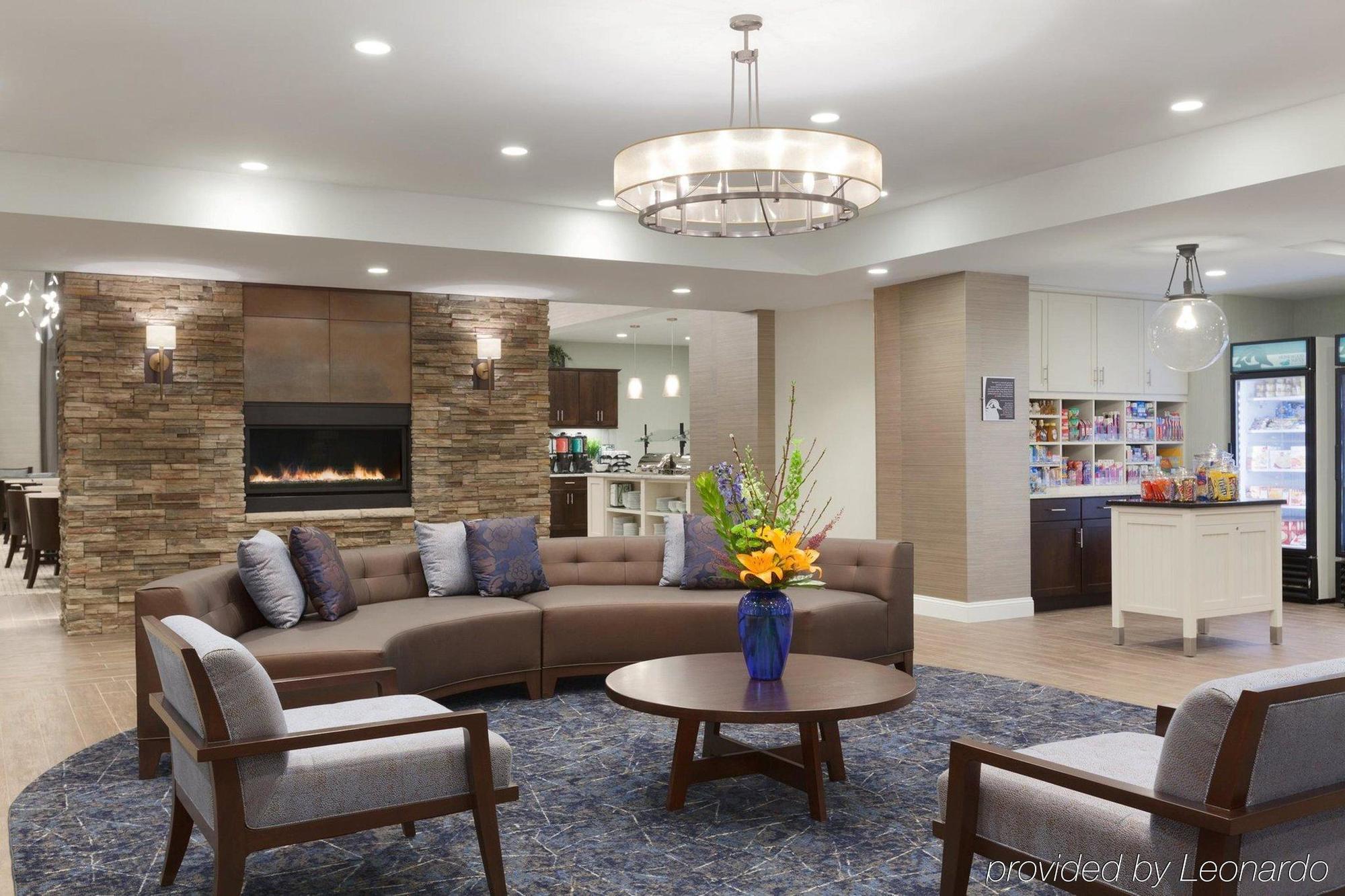 Comfort Inn & Suites Burlington Buitenkant foto