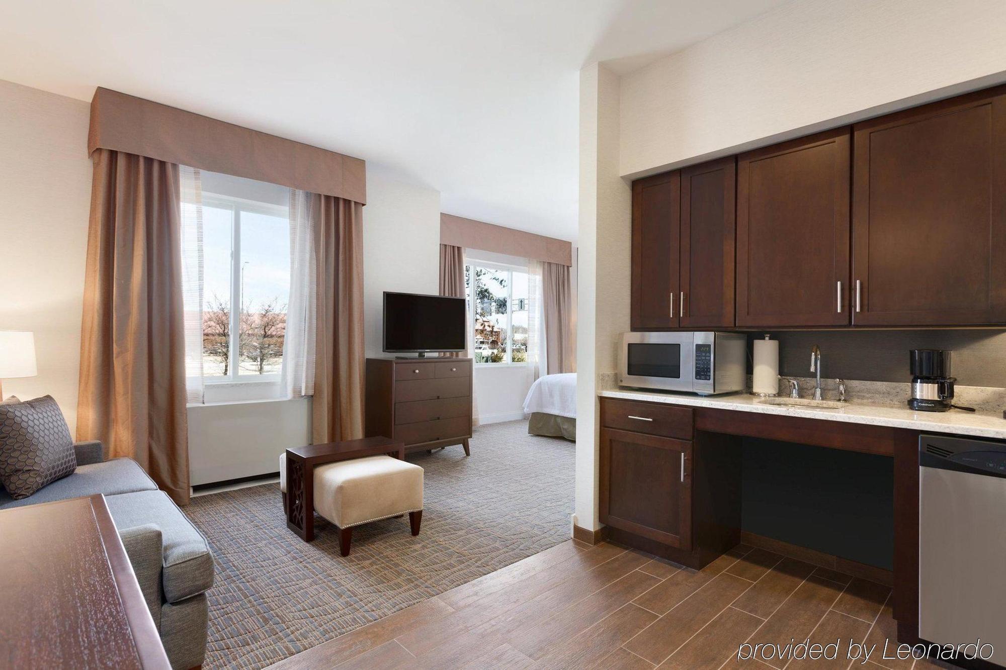 Comfort Inn & Suites Burlington Buitenkant foto